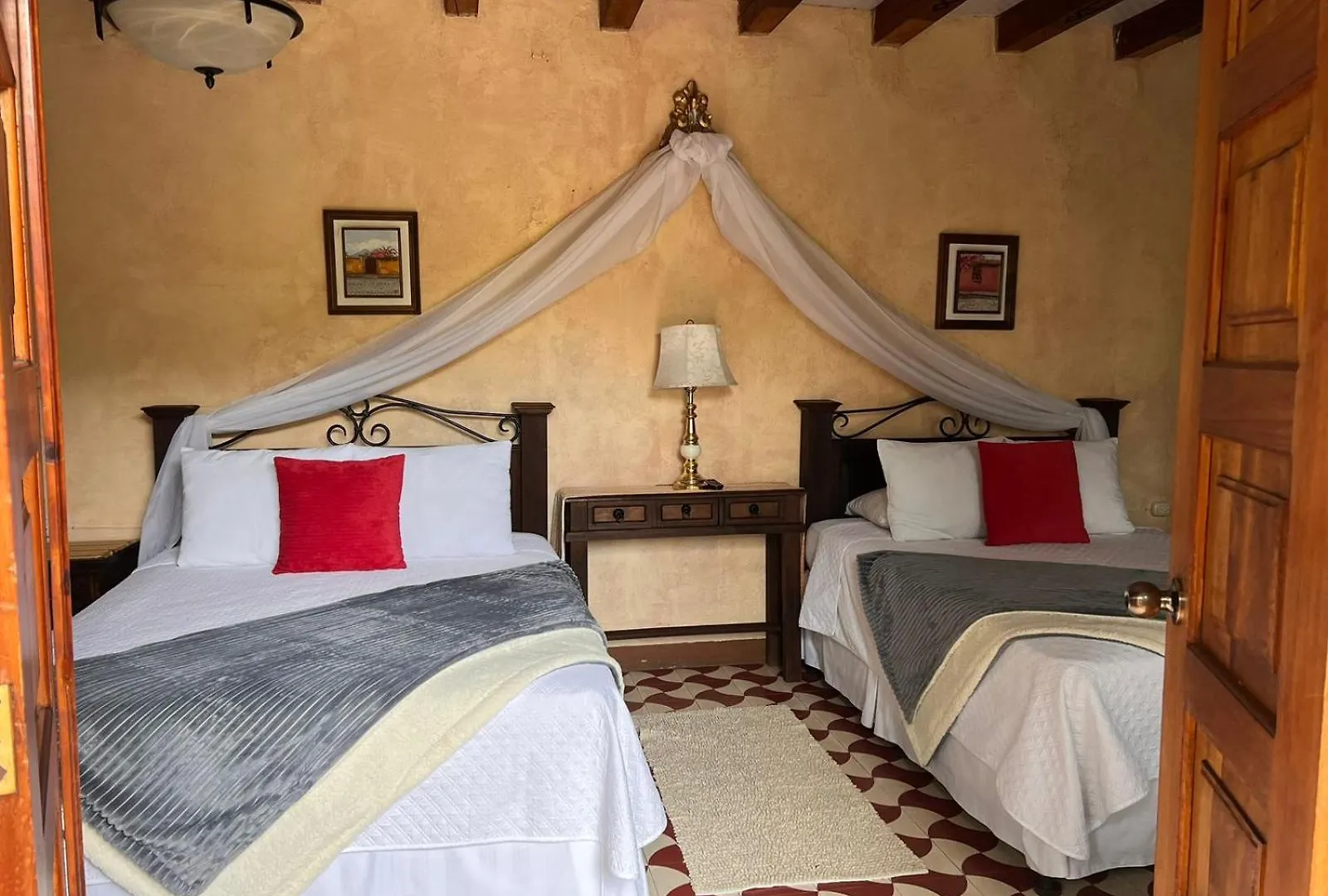 Hotel Palacio Chico 1948 Antigua